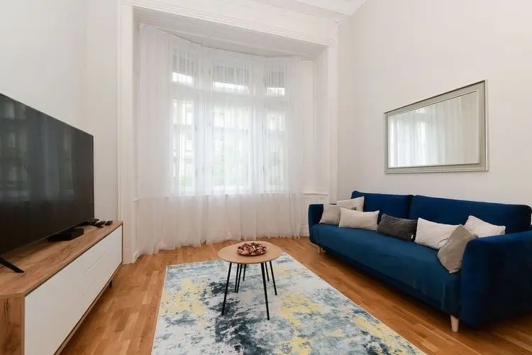 Szent Istvan krt 12 (15)