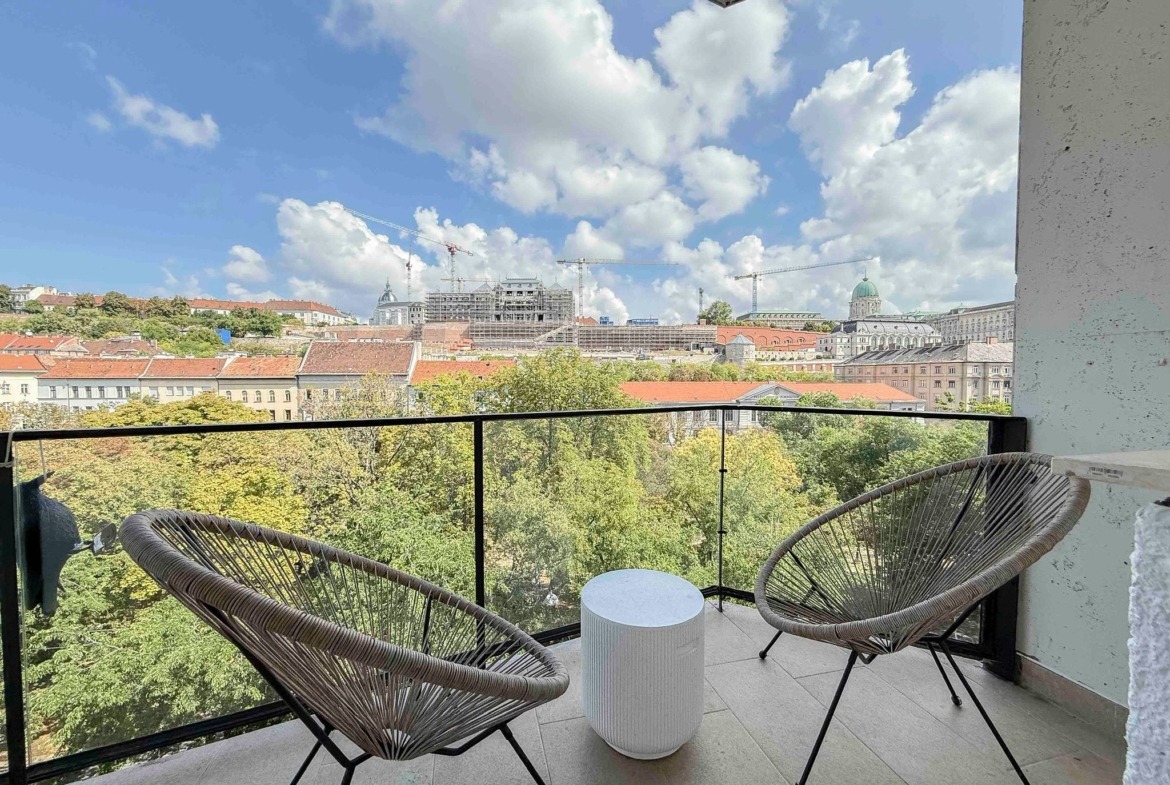 WhatsApp Image 2025 10 29 at 17.02.28 (1)