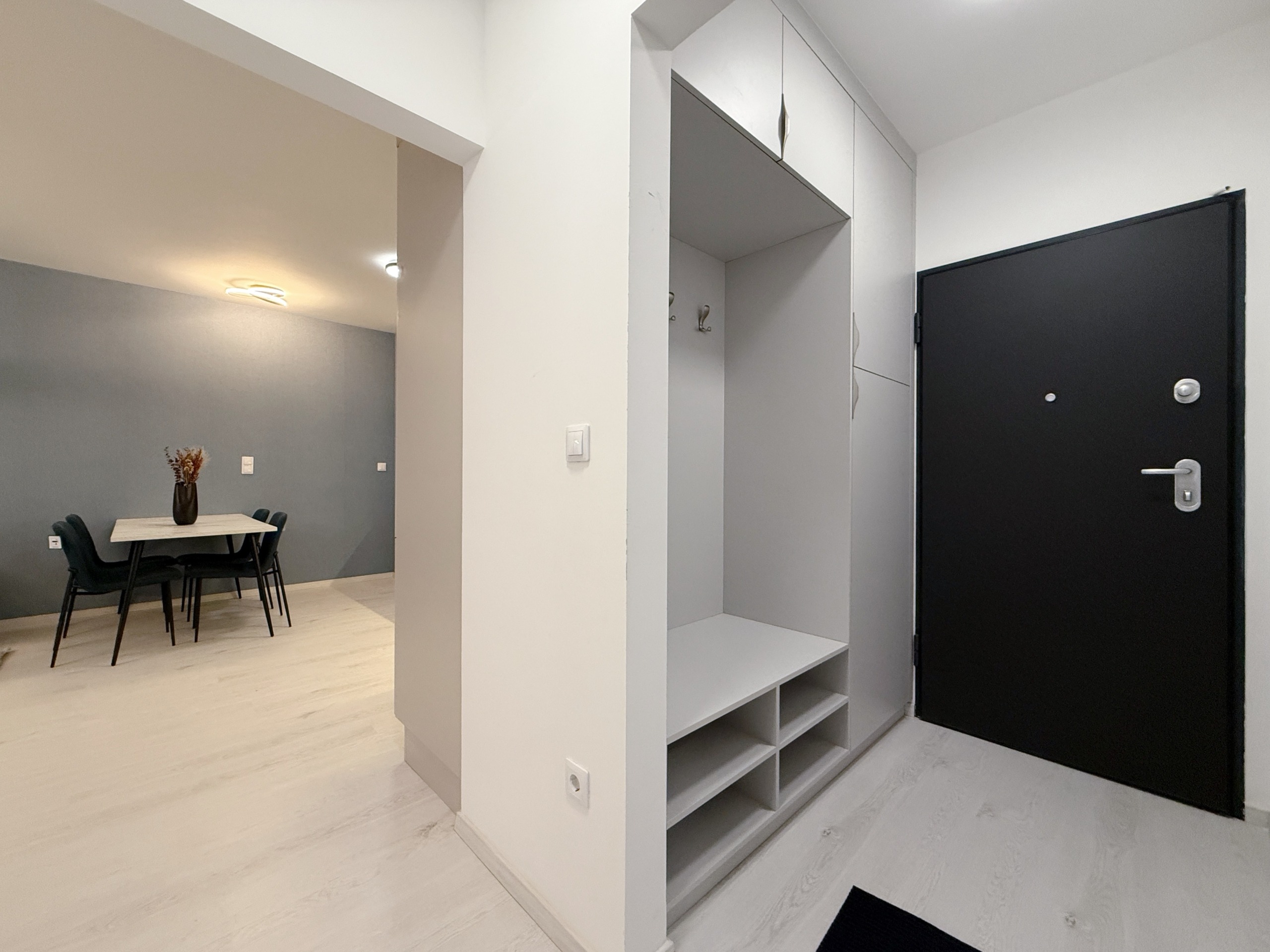 04B7F91A A0E7 44F9 88C1 296A21B3E6DD