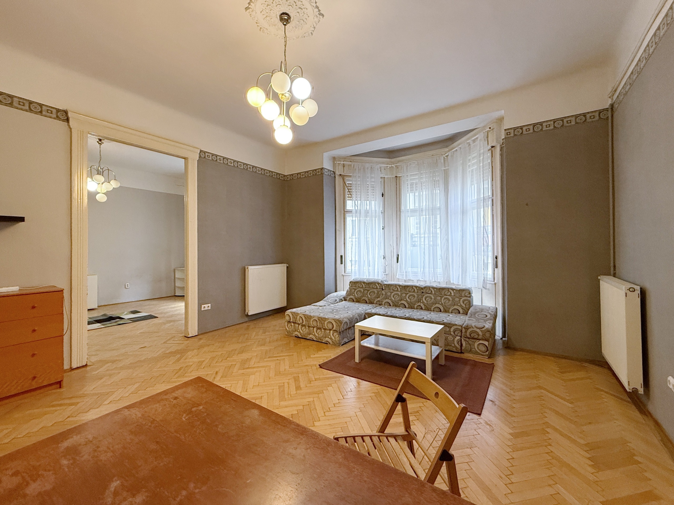 28B73FBC 8453 4BBB B7BF 57009A1E2453