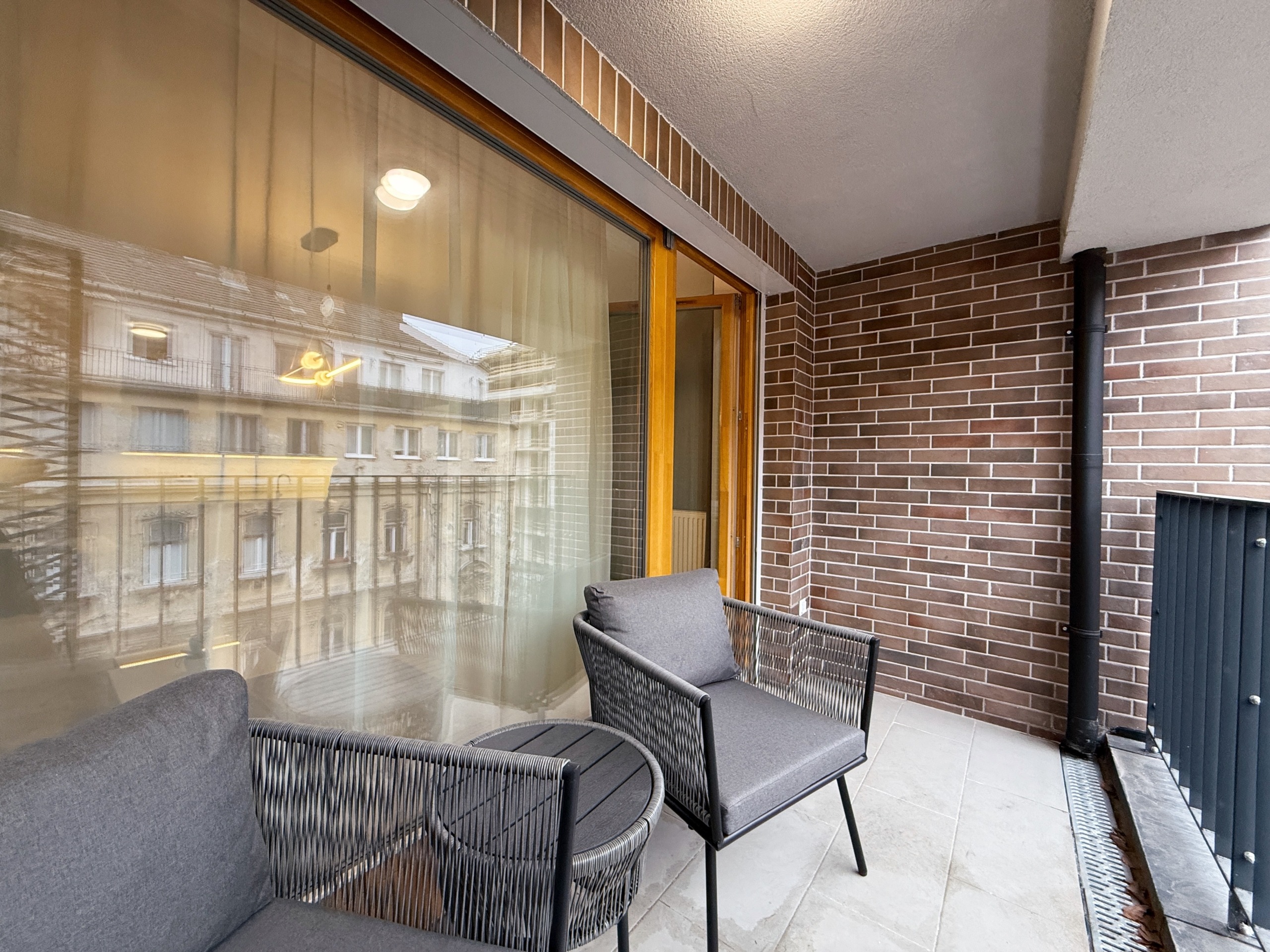 440C7EE2 2B41 4E7A AB5F AC8DEF256E86