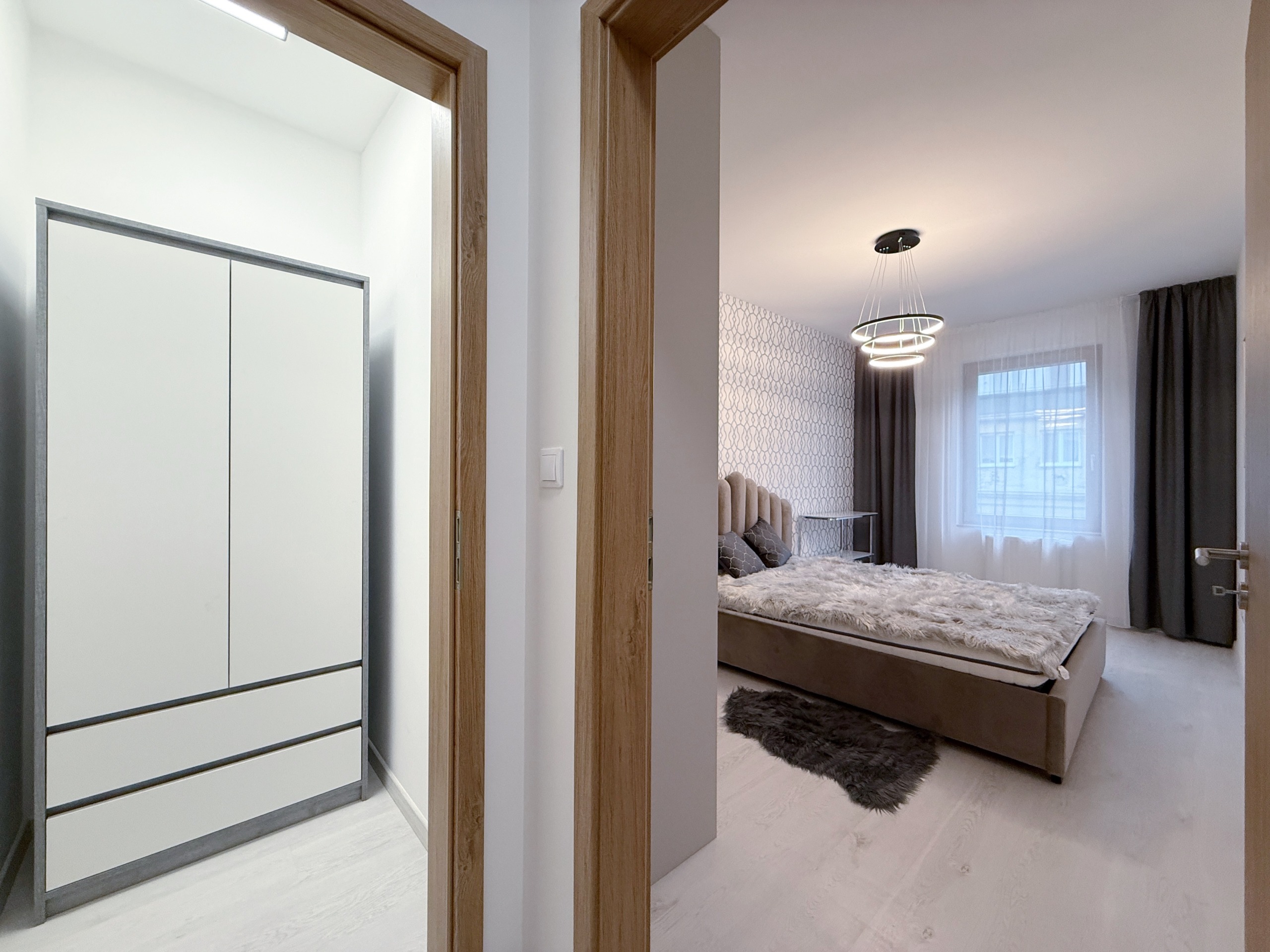 550BADB6 2EF2 473E B5F2 B518F7E7EAE5