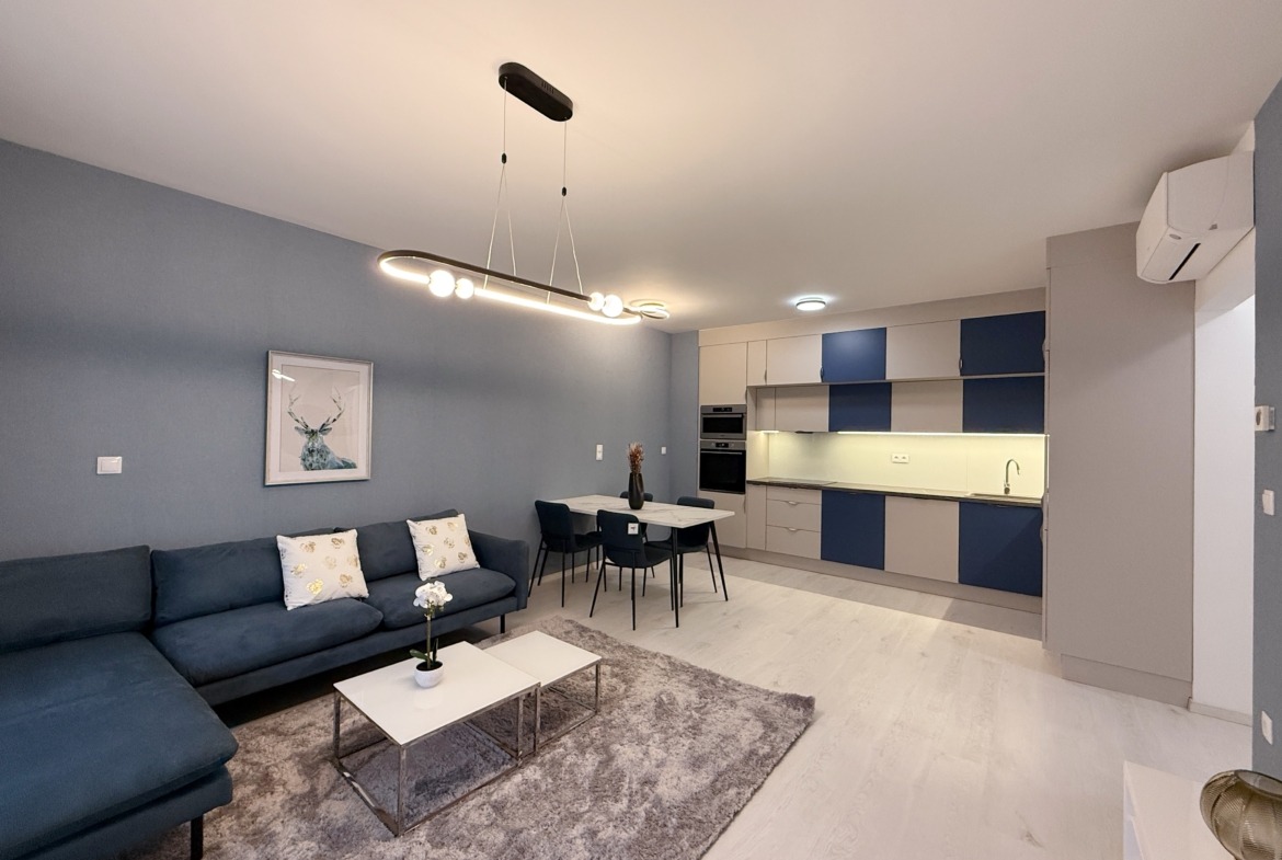 6F7BD081 F84C 4E9B 83BC 596A56836750