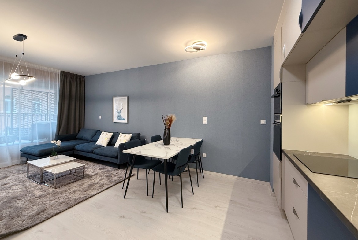 83BEB4E8 7D2C 4A0E 8719 936B07292EE0