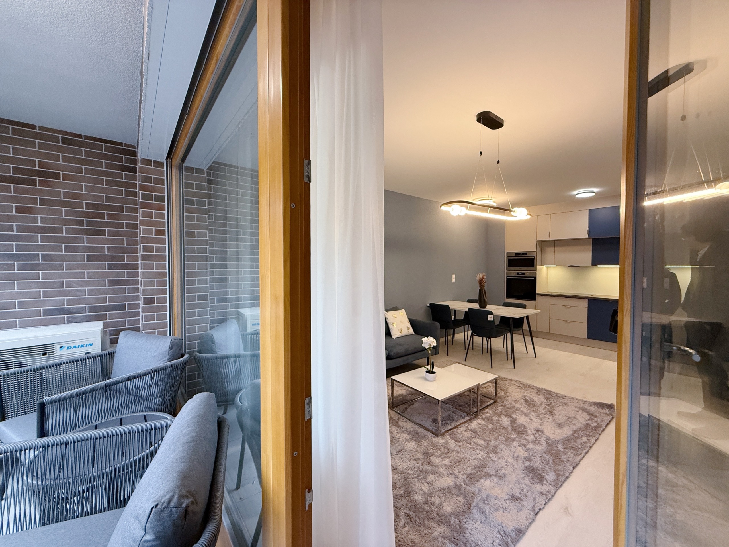 E317DAED 5298 43B4 9606 B12031E99FB3