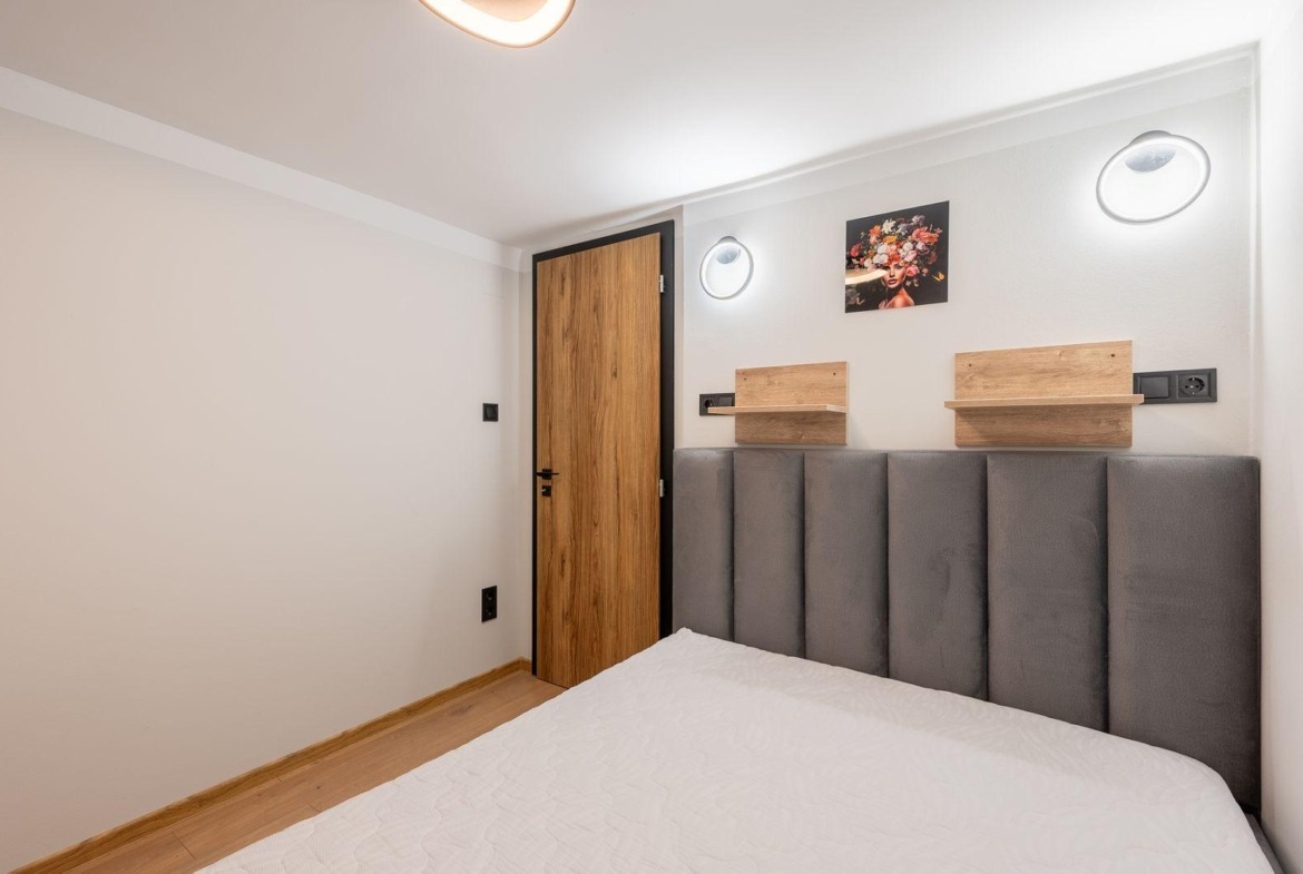 WhatsApp Image 2025 12 10 at 15.35.12