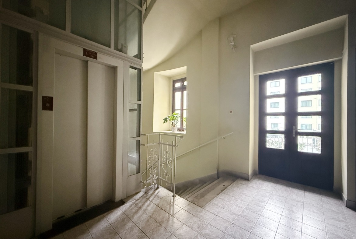 6A7C1F32 112A 4C45 9696 2056268A9439