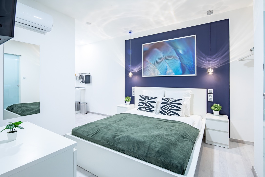 C14FF083 13CE 497A BEC2 BE2CA7174713 1 105 c