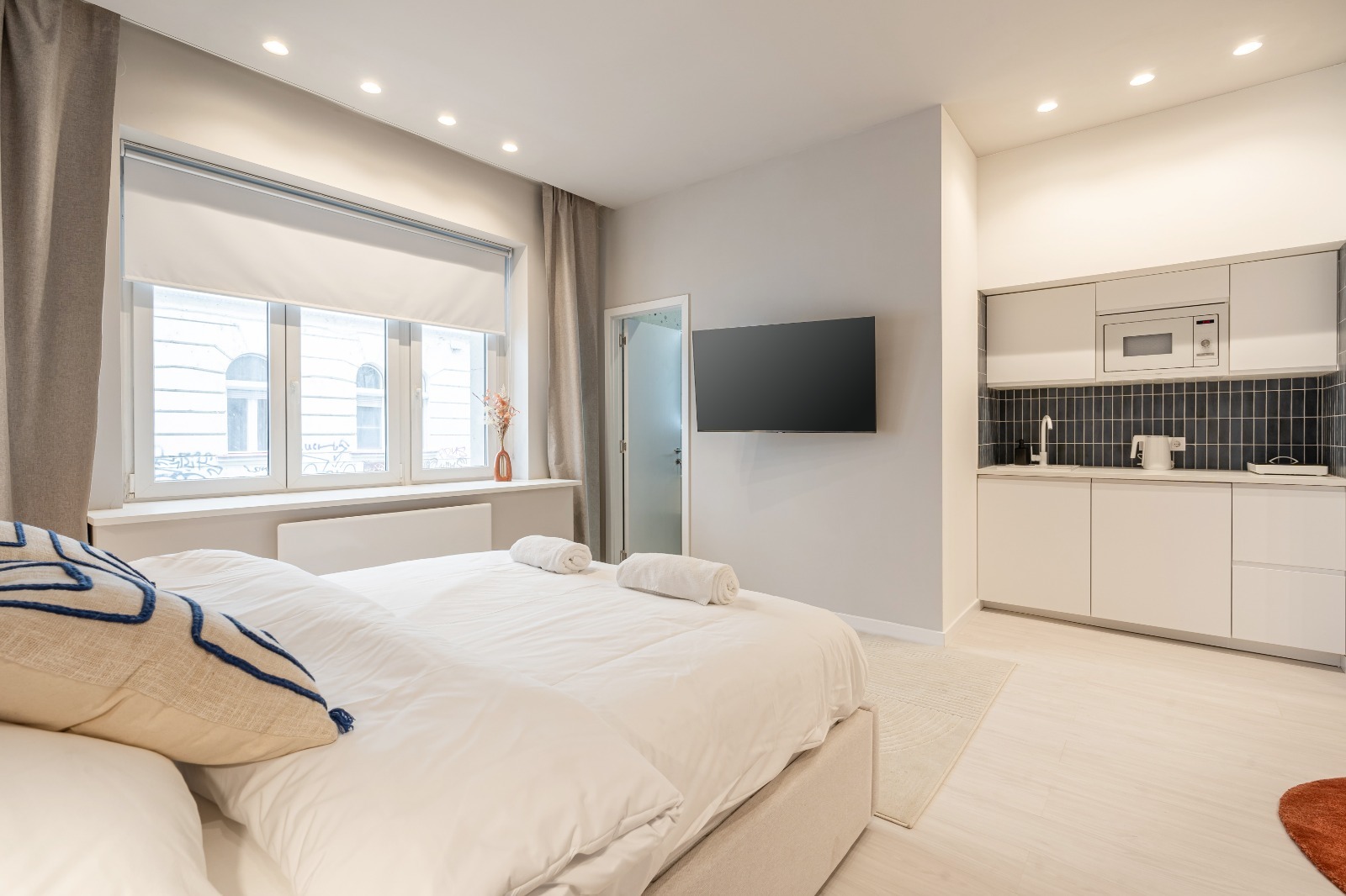 WhatsApp Image 2025 11 13 at 09.32.55 (1)