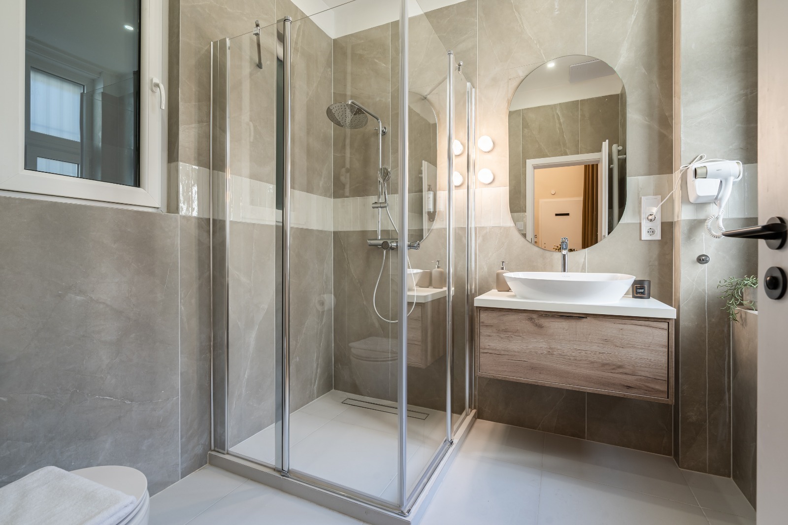 WhatsApp Image 2025 11 28 at 15.53.49 (2)