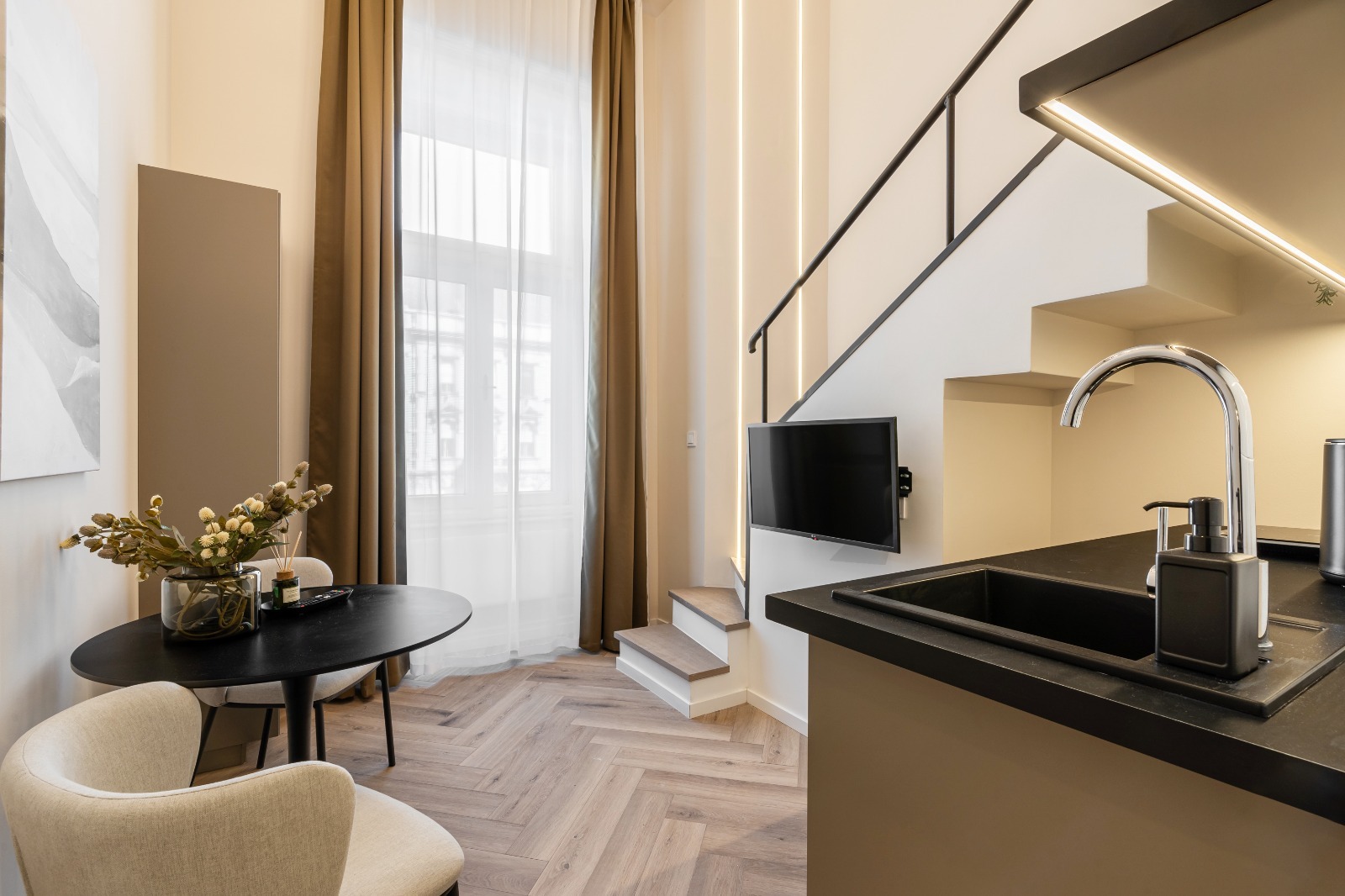 WhatsApp Image 2025 11 28 at 15.53.50 (1)