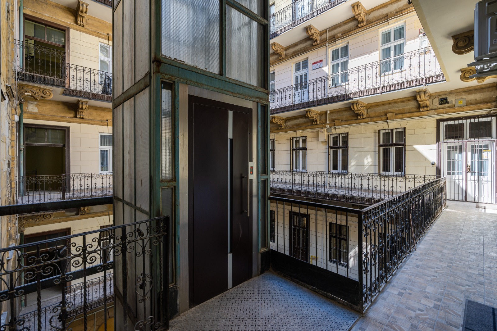 WhatsApp Image 2025 11 28 at 15.53.52