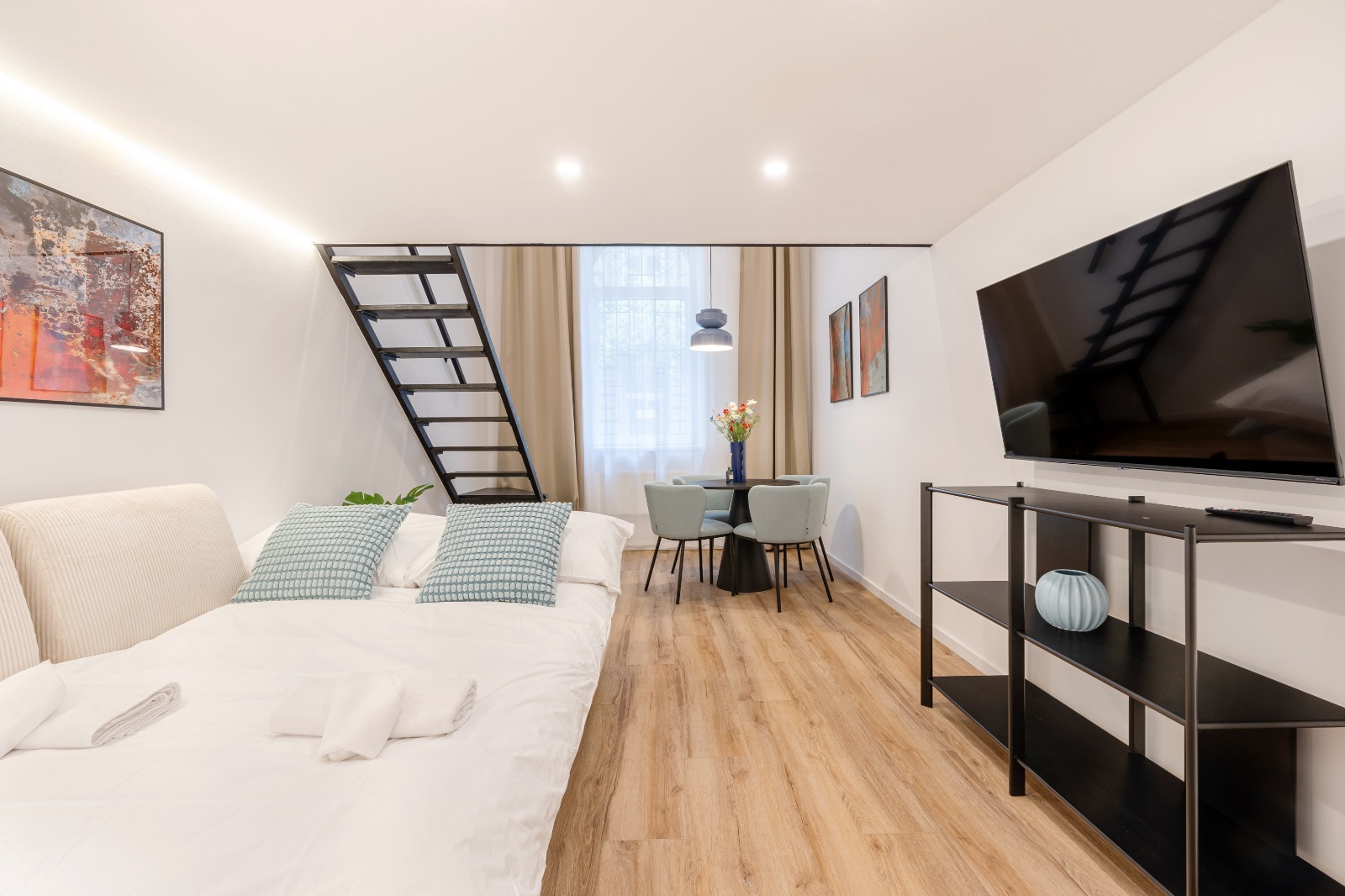 WhatsApp Image 2025 11 28 at 15.59.38