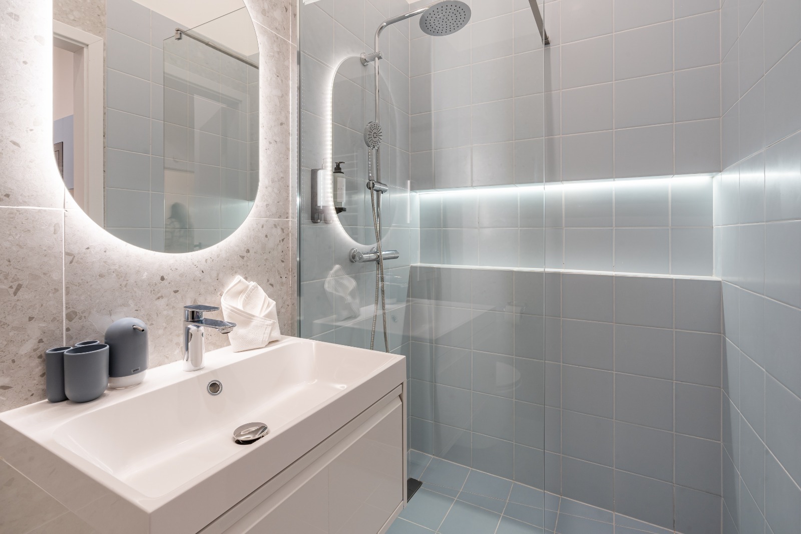 WhatsApp Image 2025 11 28 at 15.59.40 (4)