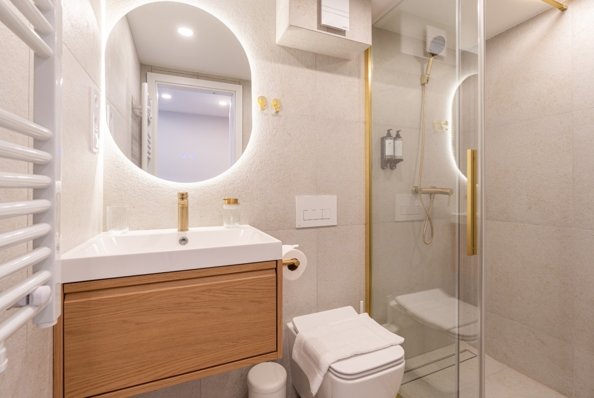 WhatsApp Image 2025 11 28 at 16.19.12 (2)