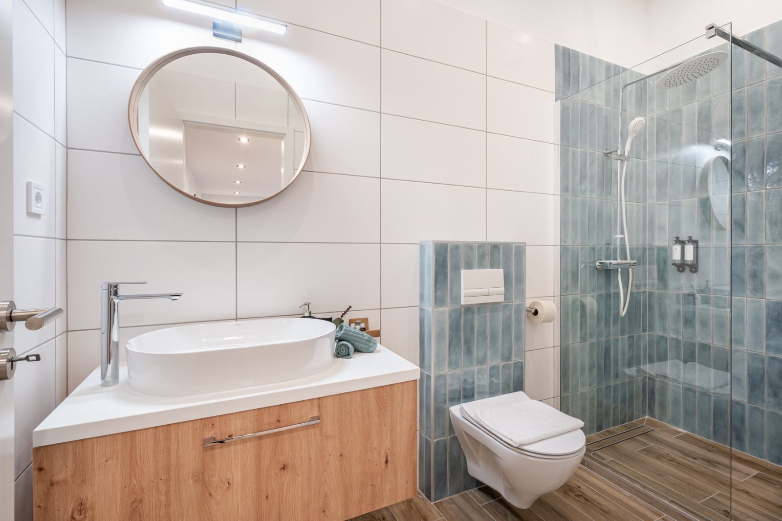 WhatsApp Image 2025 11 28 at 16.52.01 (2)