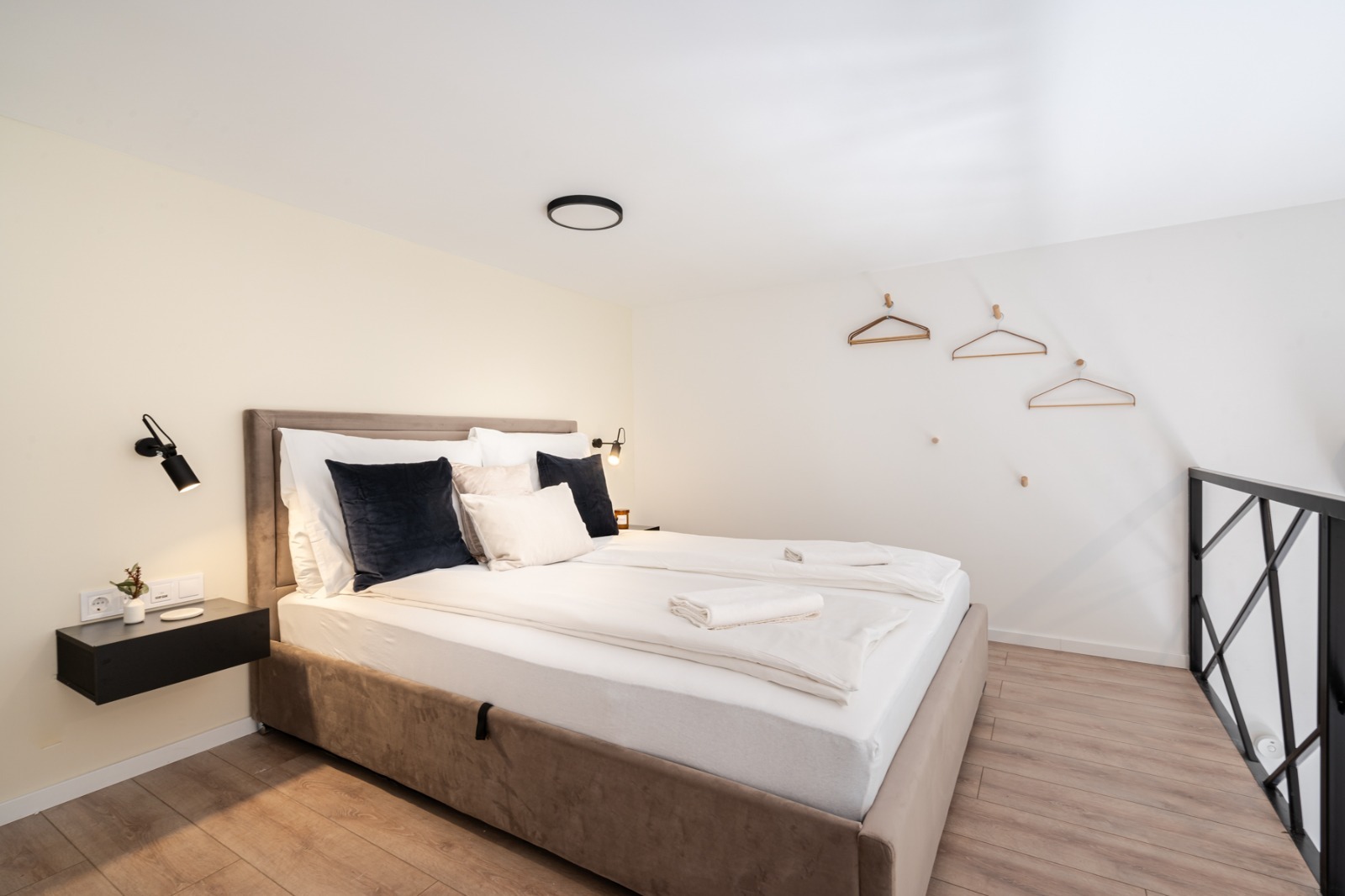 WhatsApp Image 2025 11 28 at 16.52.02 (1)