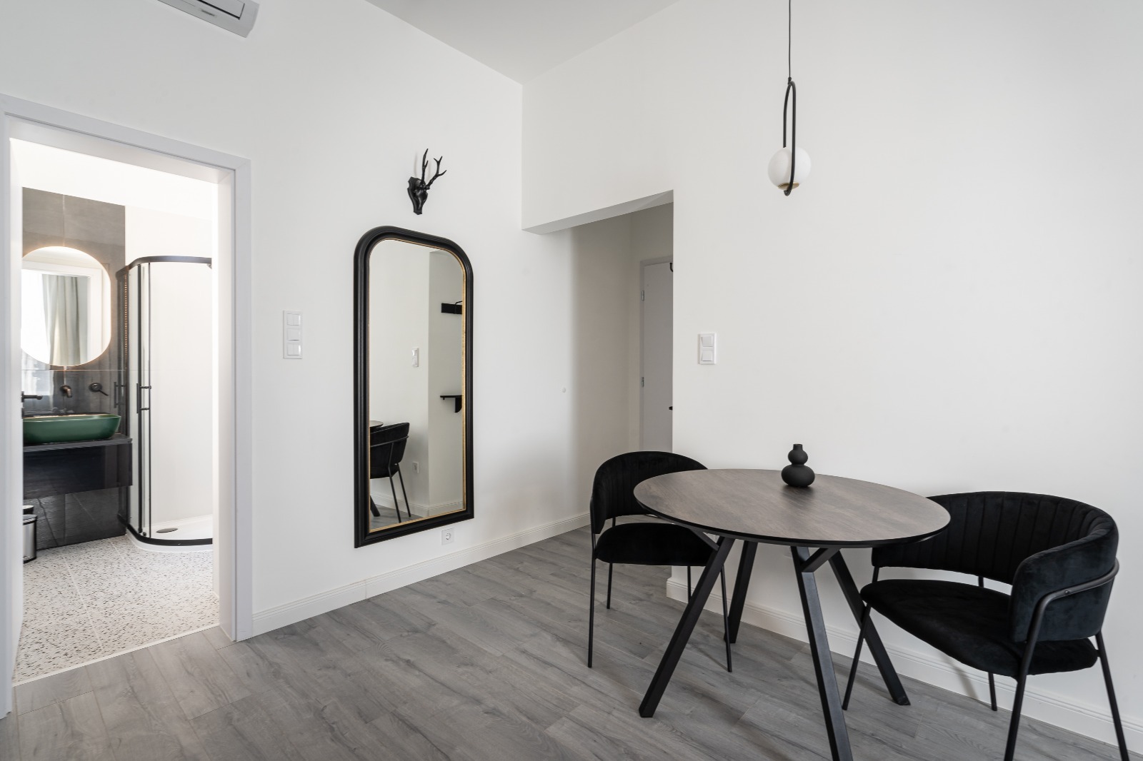 WhatsApp Image 2025 12 01 at 11.55.24 (2)