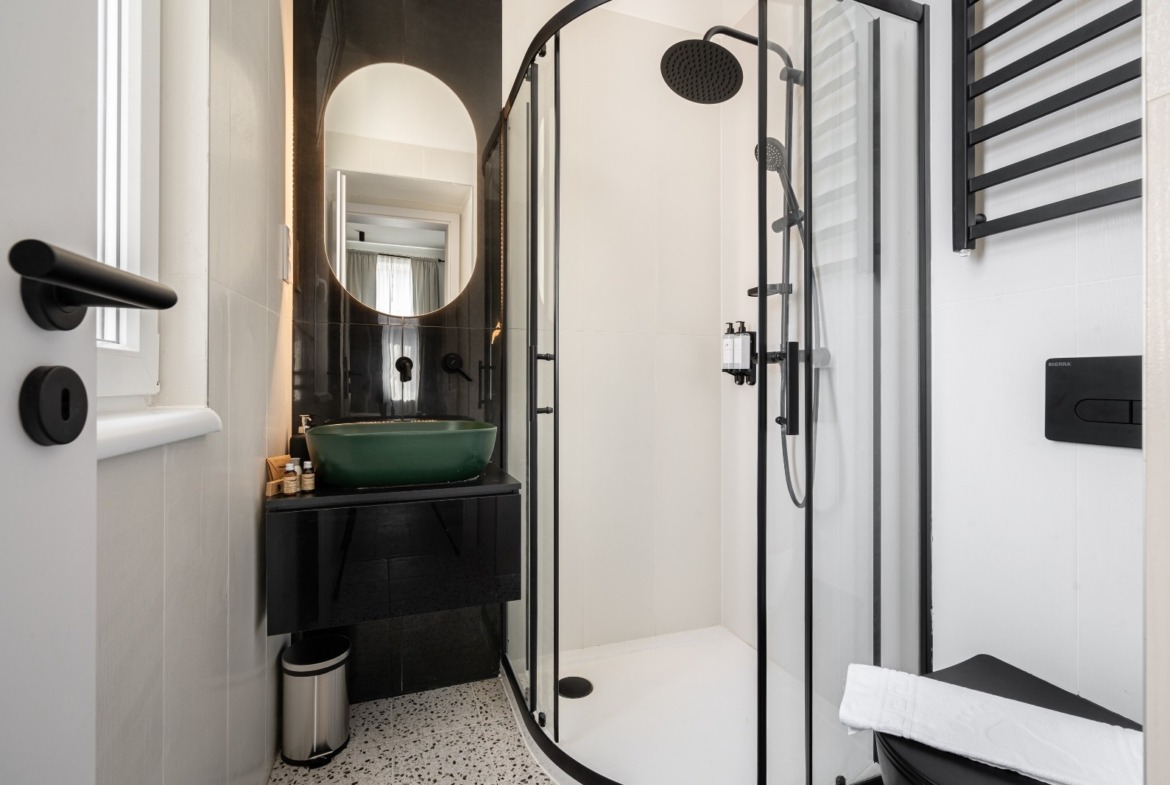 WhatsApp Image 2025 12 01 at 11.55.25