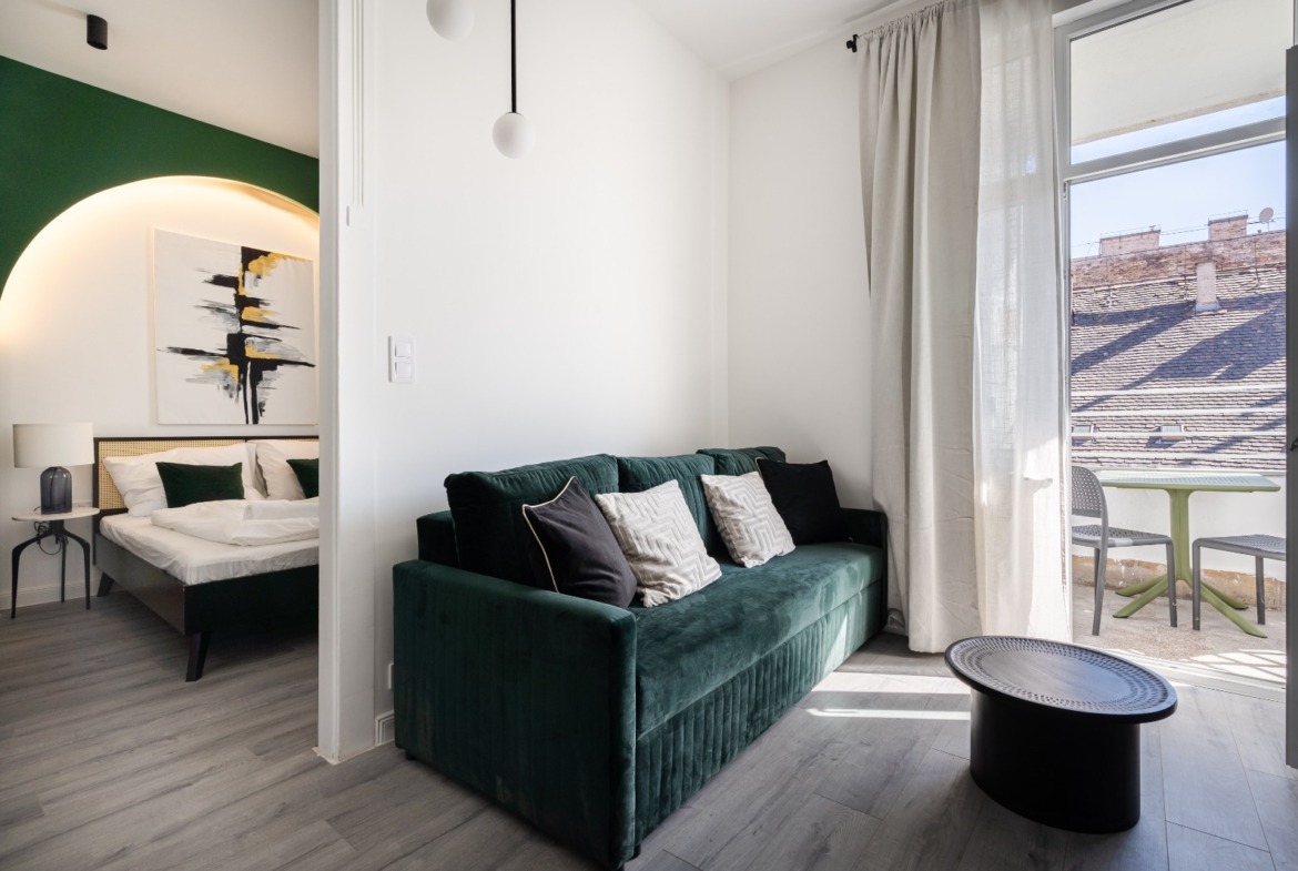 WhatsApp Image 2025 12 01 at 11.55.26 (1)