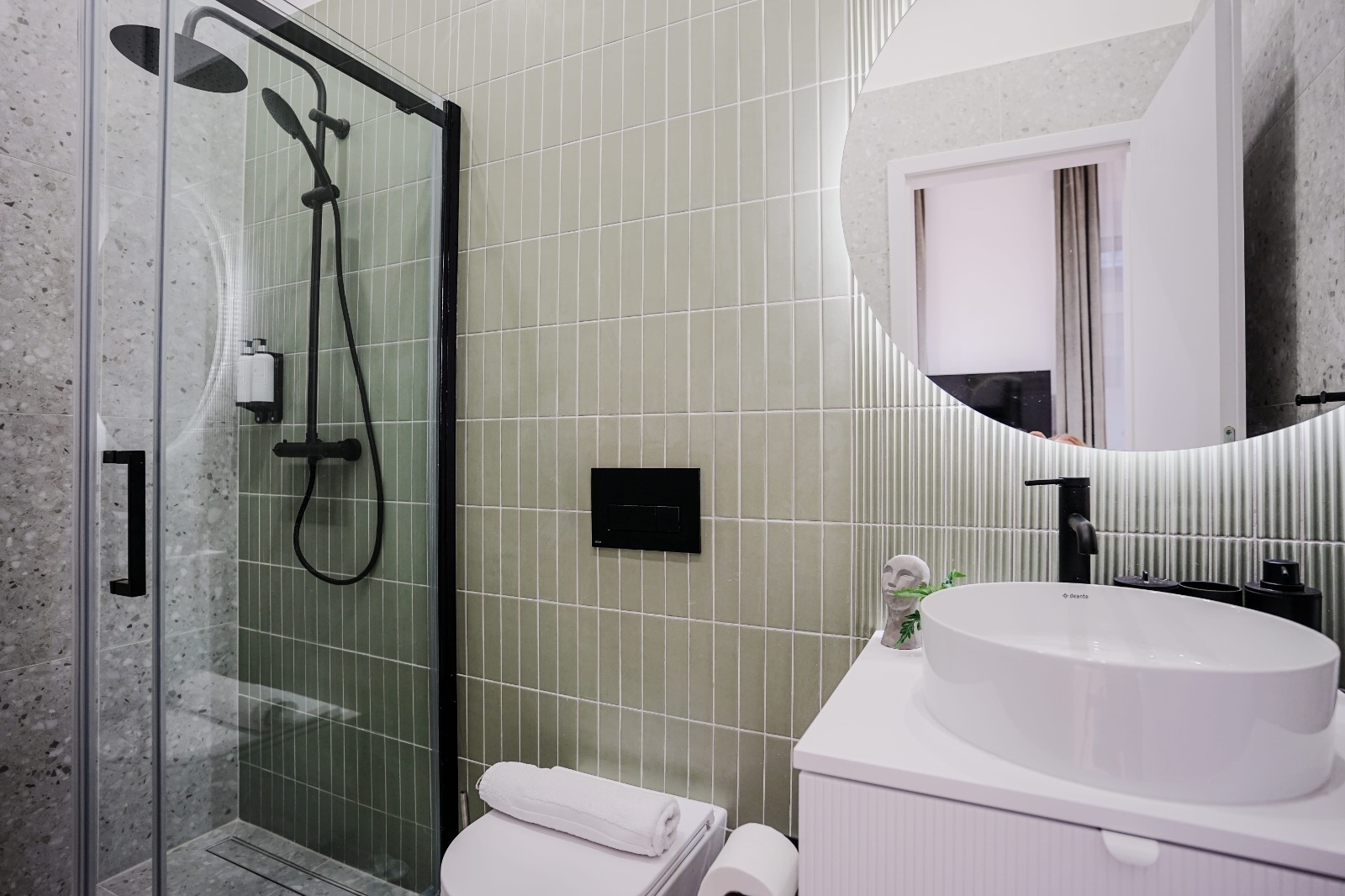 WhatsApp Image 2025 12 01 at 12.02.51