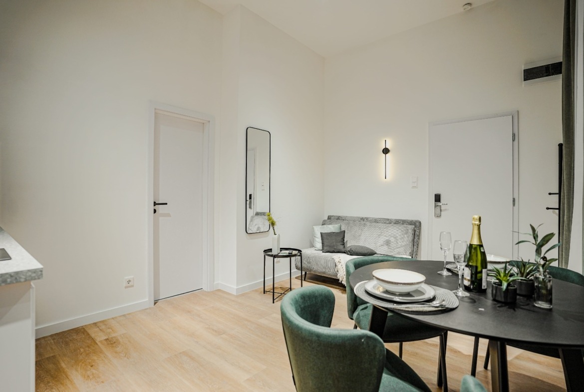 WhatsApp Image 2025 12 01 at 12.02.52 (1)