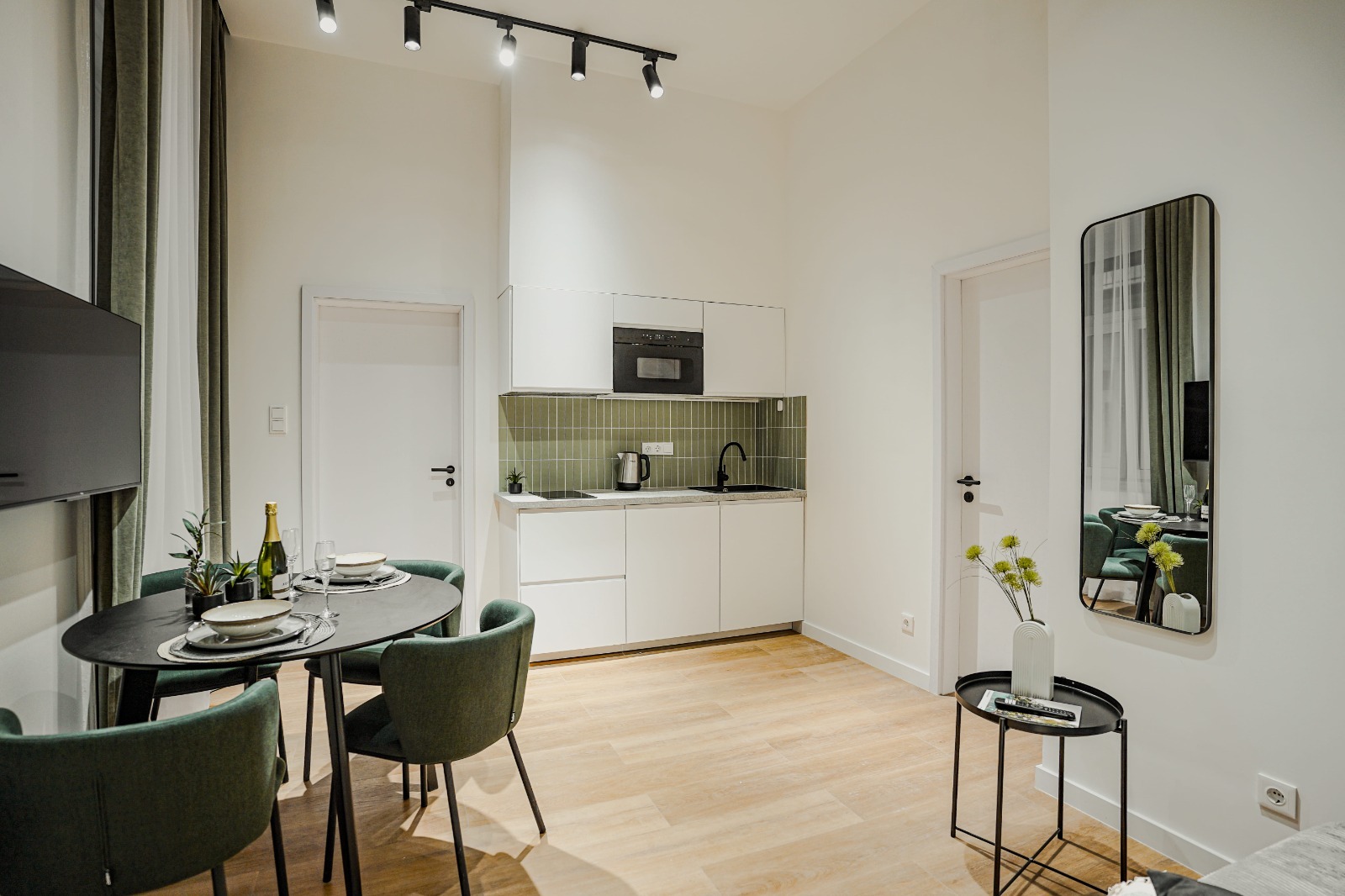 WhatsApp Image 2025 12 01 at 12.02.52