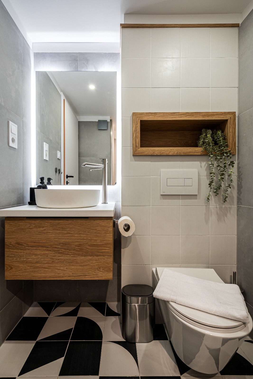 WhatsApp Image 2025 12 01 at 12.05.47 (1)