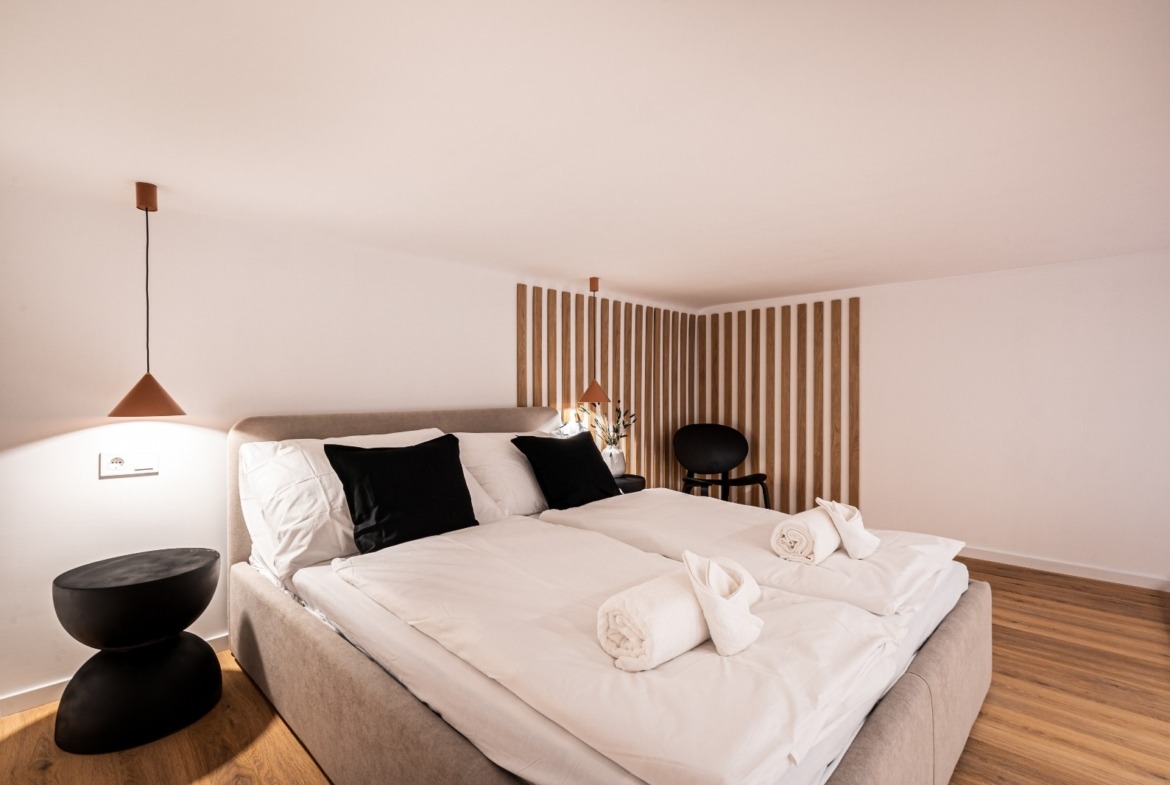 WhatsApp Image 2025 12 01 at 12.05.48 (1)