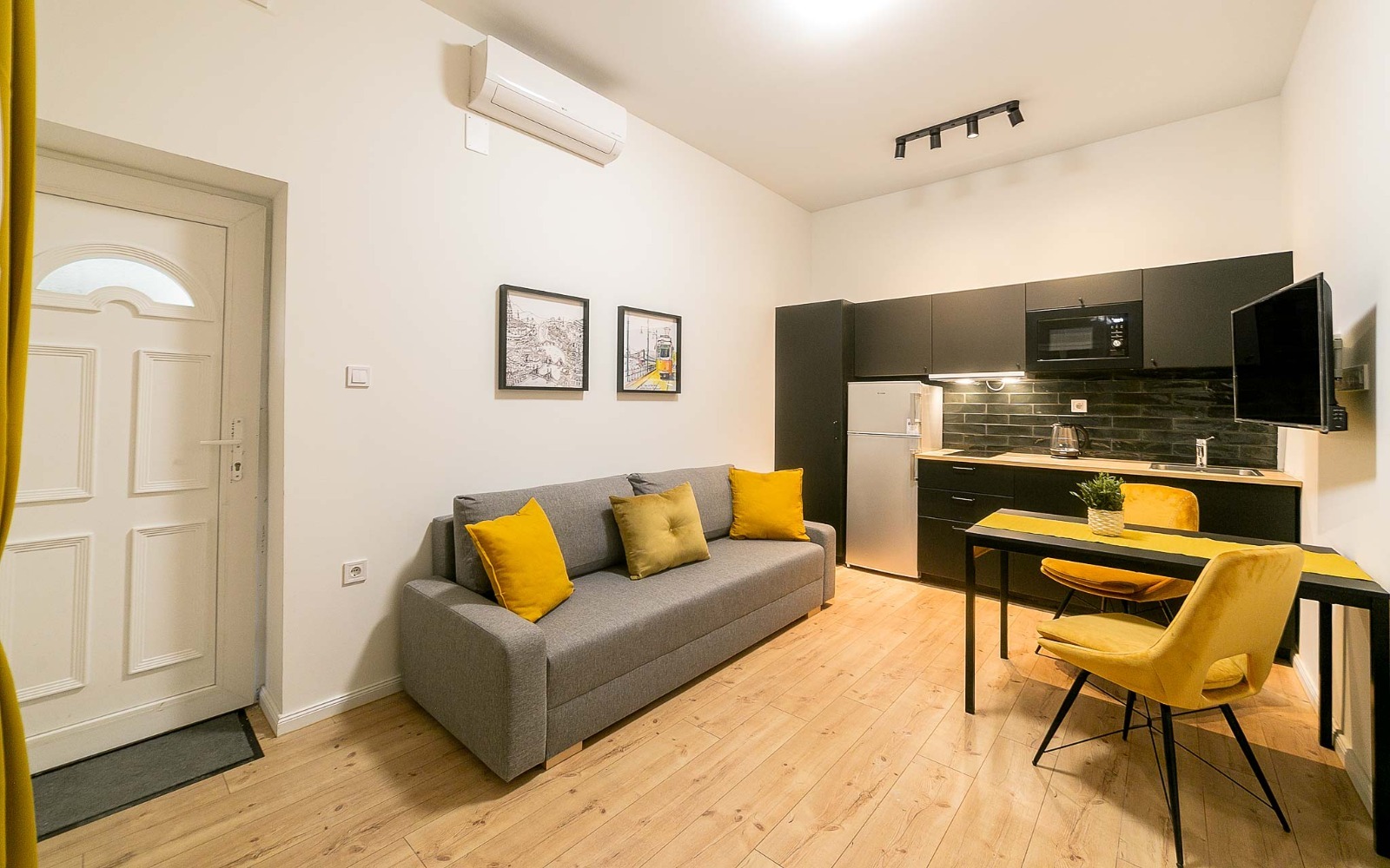 WhatsApp Image 2025 12 01 at 12.18.14 (1)