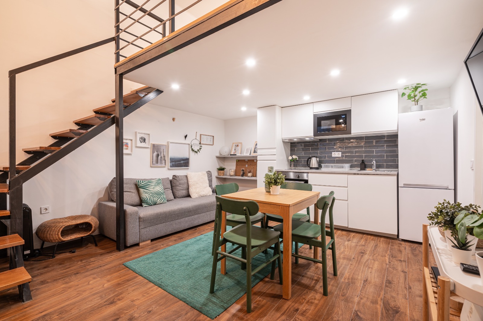 WhatsApp Image 2025 12 01 at 12.29.21 (2)