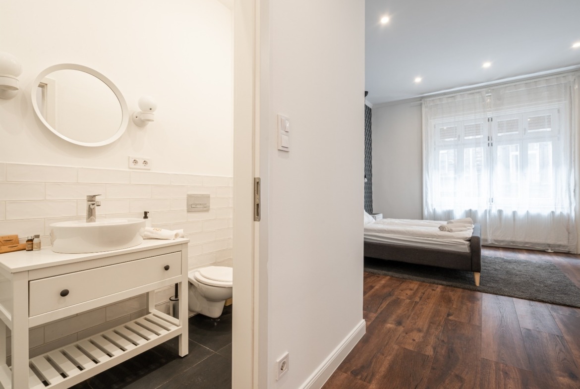 WhatsApp Image 2025 12 01 at 12.39.09 (1)