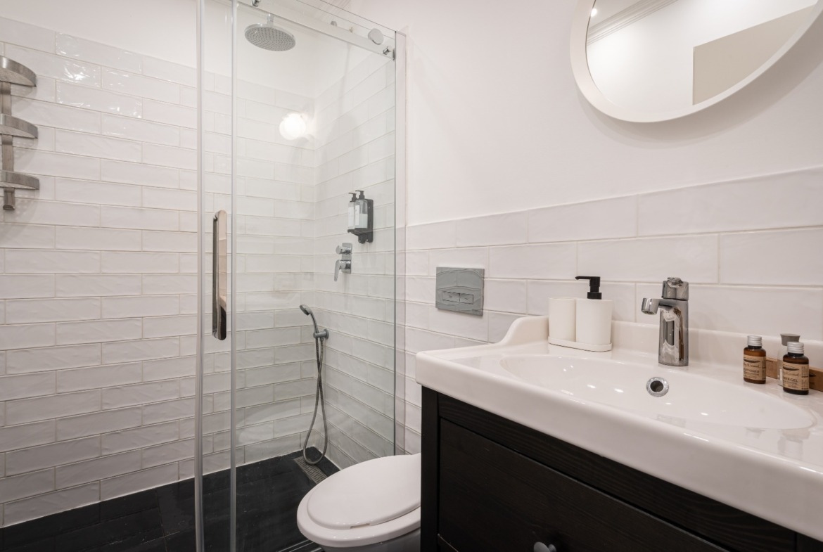 WhatsApp Image 2025 12 01 at 12.39.13 (1)