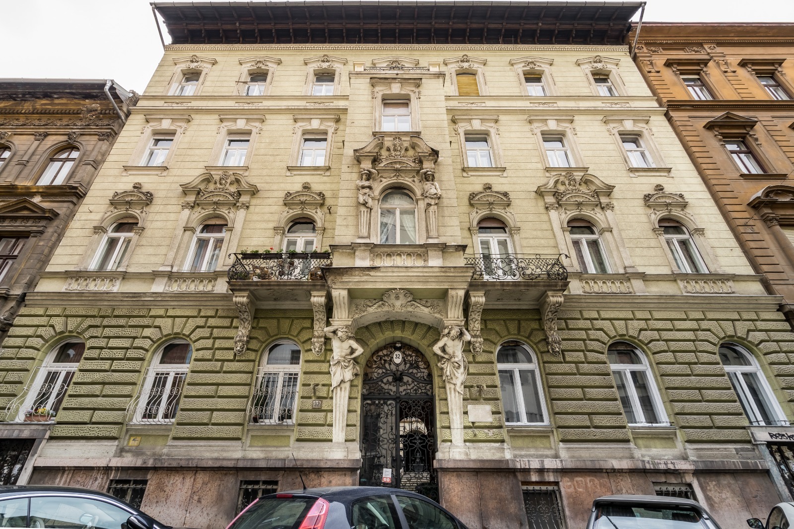 WhatsApp Image 2025 12 01 at 12.49.54