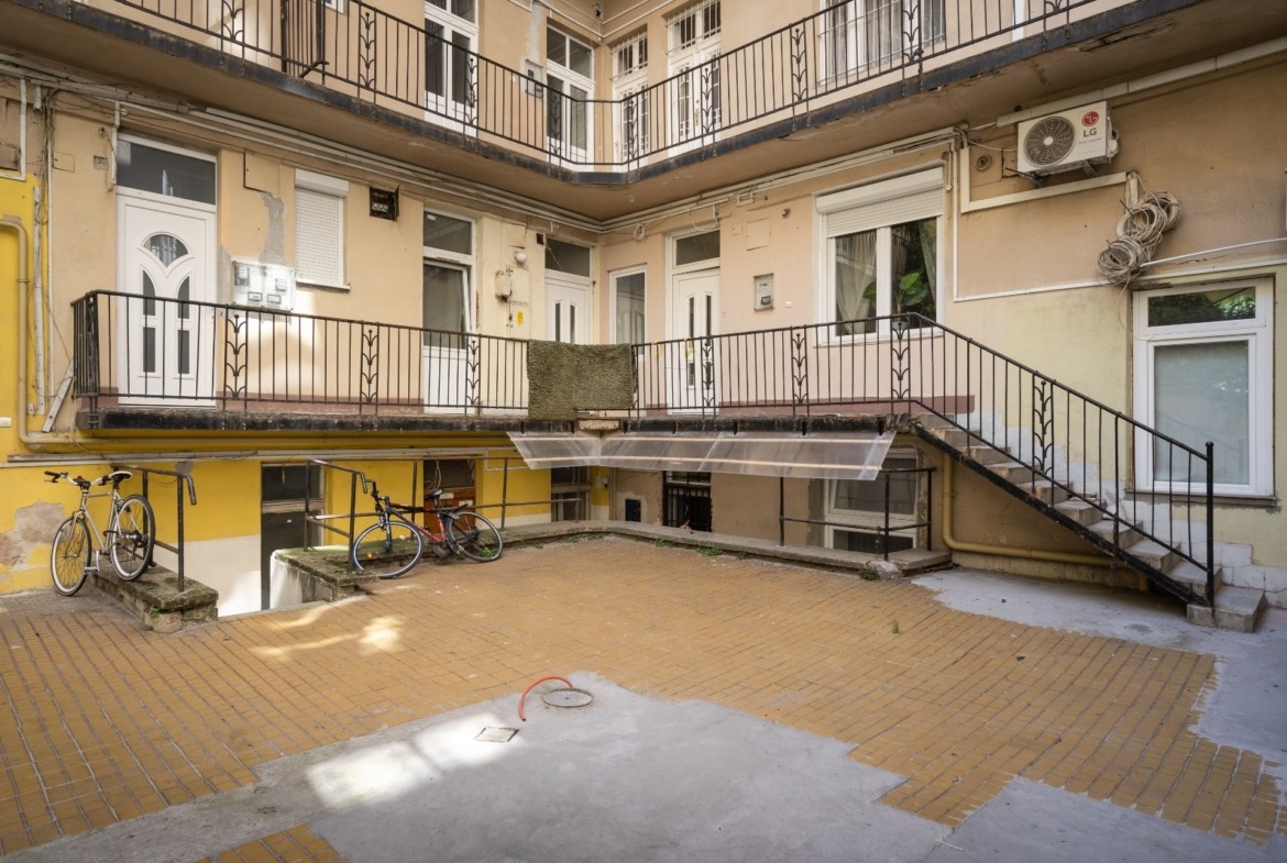 WhatsApp Image 2025 12 01 at 14.25.02 (1)