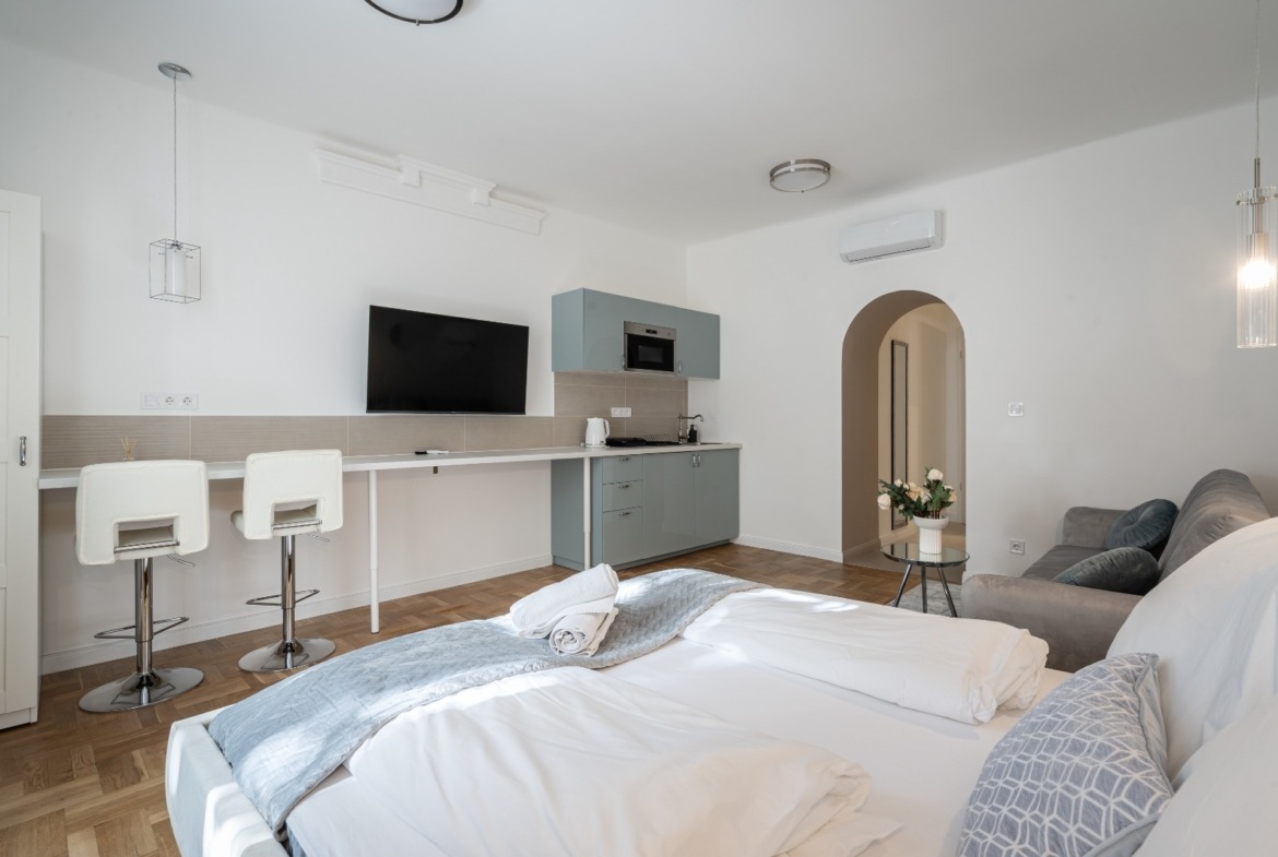 WhatsApp Image 2025 12 01 at 14.25.04