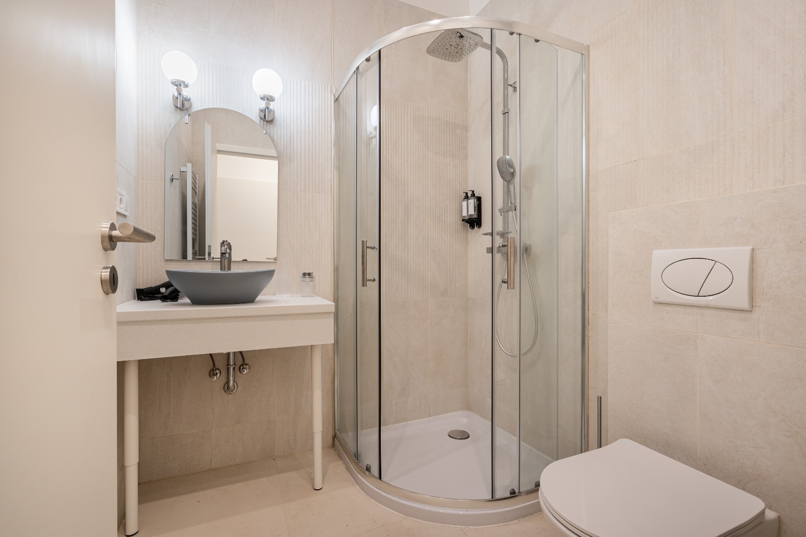 WhatsApp Image 2025 12 01 at 14.25.04 (2)