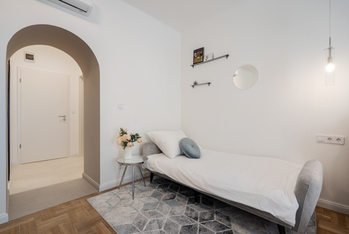 WhatsApp Image 2025 12 01 at 14.25.05