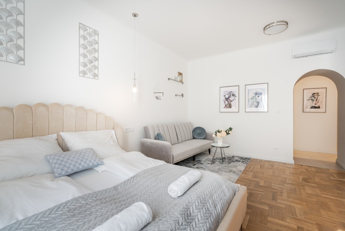 WhatsApp Image 2025 12 01 at 14.25.06