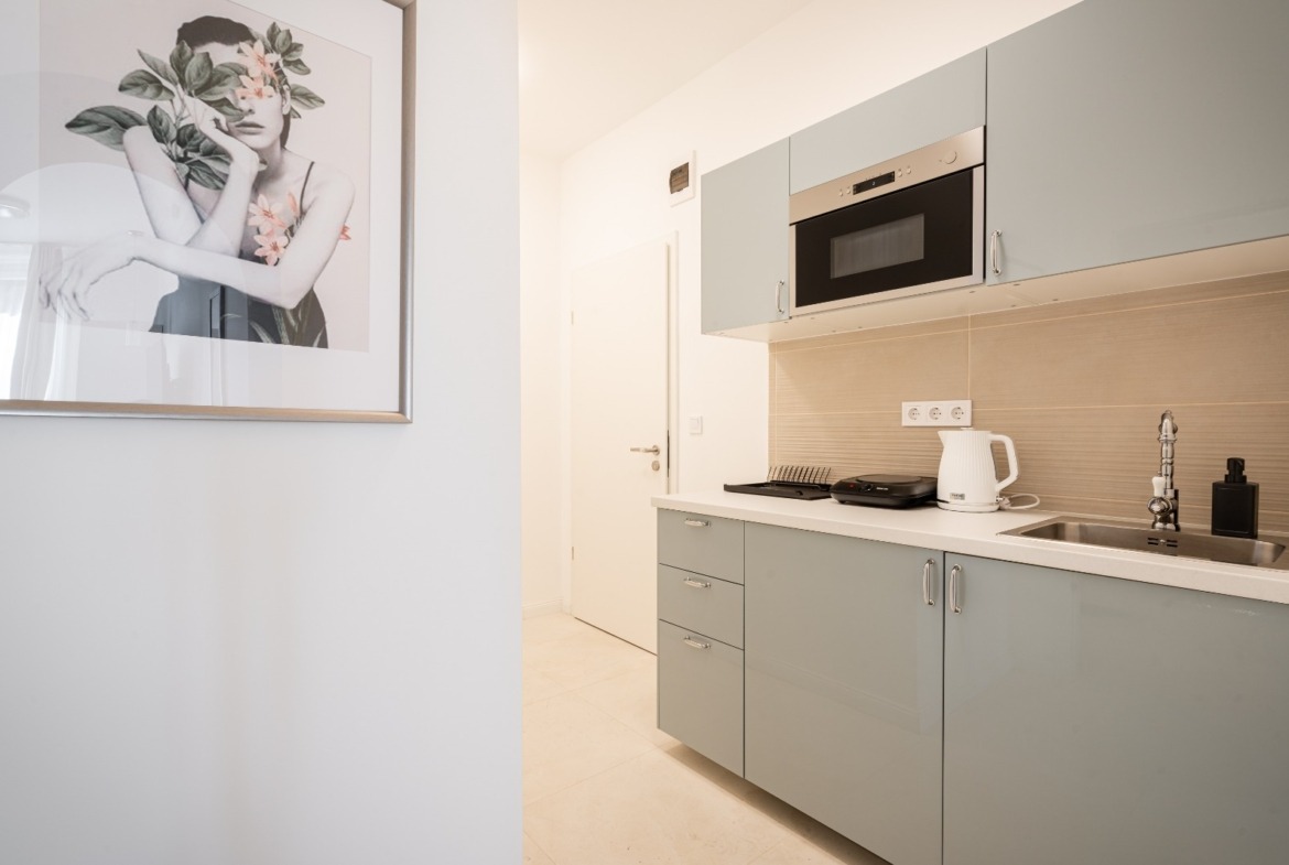 WhatsApp Image 2025 12 01 at 14.25.07 (1)