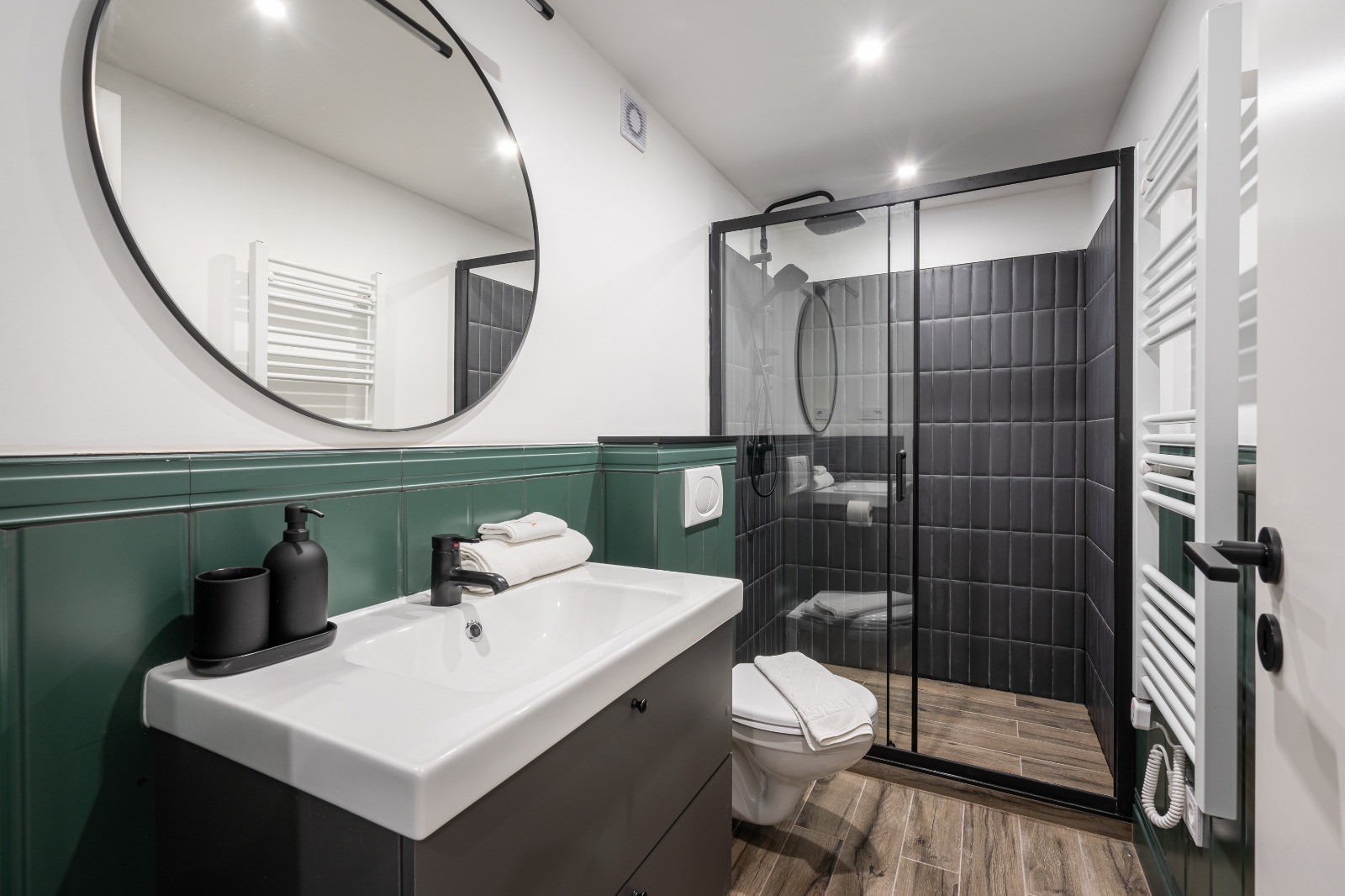 WhatsApp Image 2025 12 01 at 16.39.56 (4)