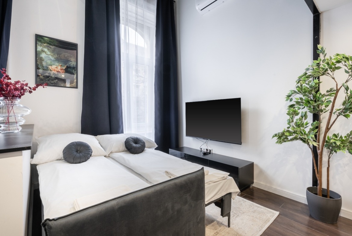 WhatsApp Image 2025 12 01 at 16.39.57 (1)