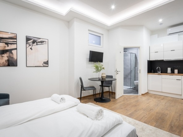 WhatsApp Image 2025 12 01 at 16.45.15 (1)