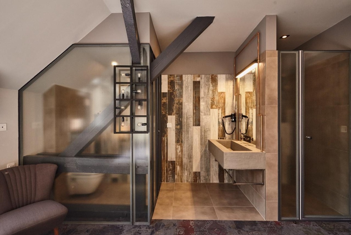 WhatsApp Image 2025 12 01 at 16.47.18 (1)