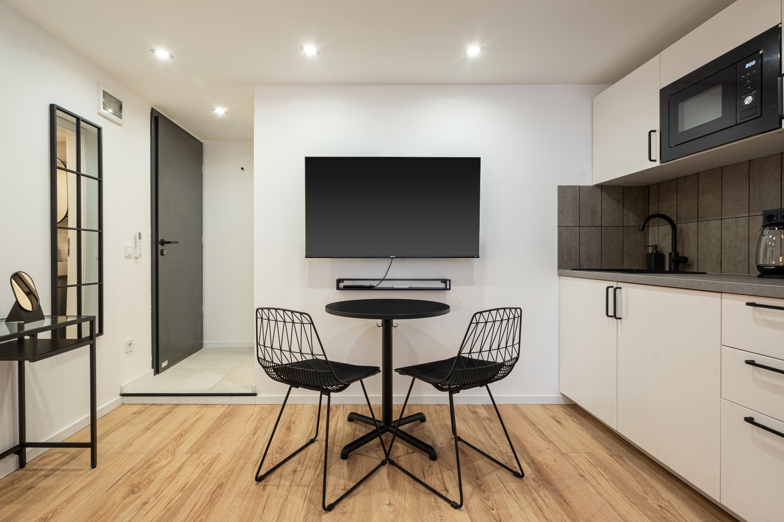 WhatsApp Image 2025 12 01 at 16.57.09