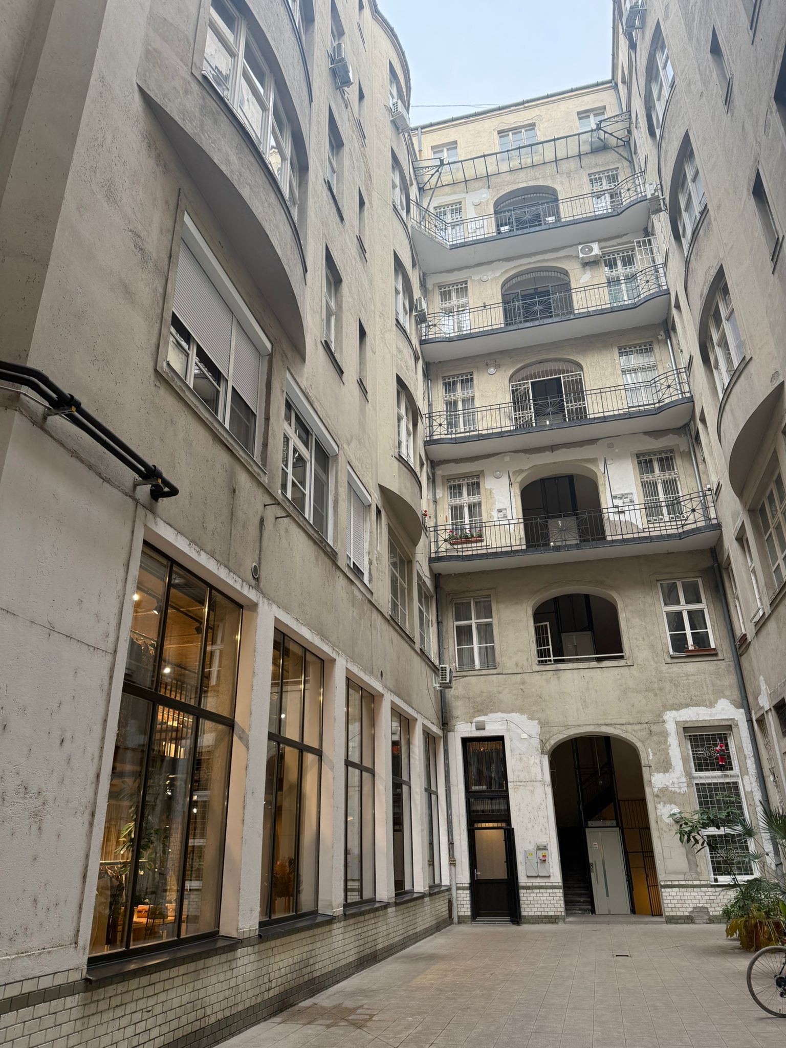 WhatsApp Image 2025 12 08 at 10.44.52 (1)