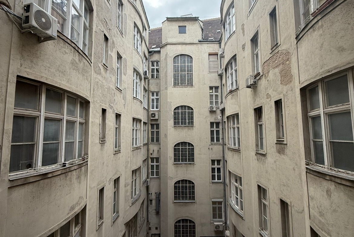 WhatsApp Image 2025 12 08 at 10.44.52 (2)