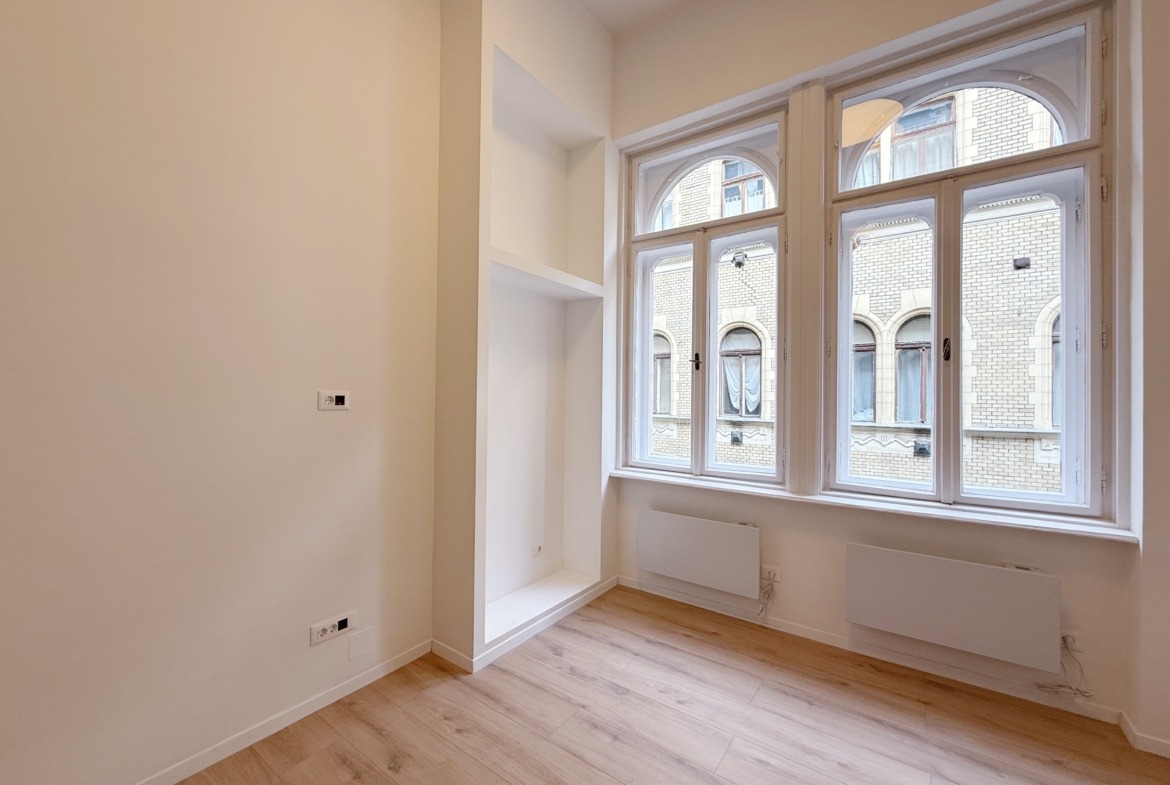 0F196DB3 E7FF 4017 BC5D B6663E85E973