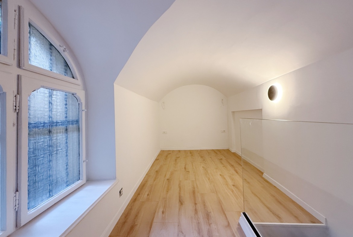 4501C6E4 3438 466F BD2A 7F82B03D040B