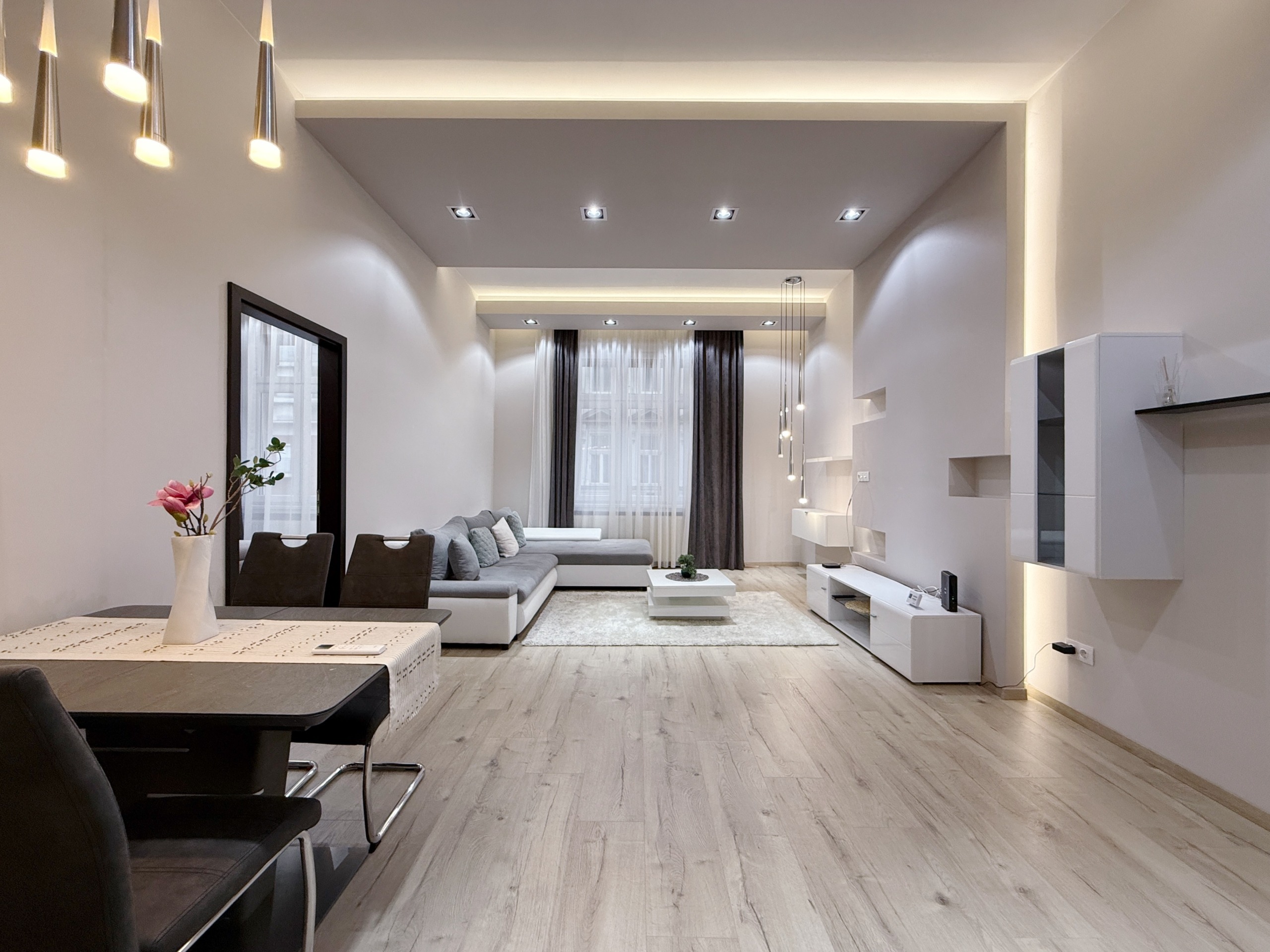 5624F383 8C95 49F4 9A6F 33463C4A7223